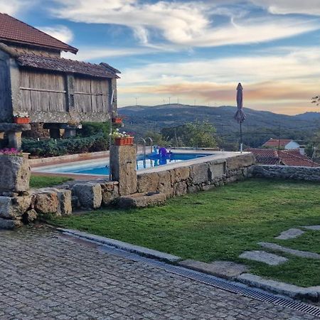 Casa Entre-Palheiros E Casa Do Canastro Montalegre Buitenkant foto